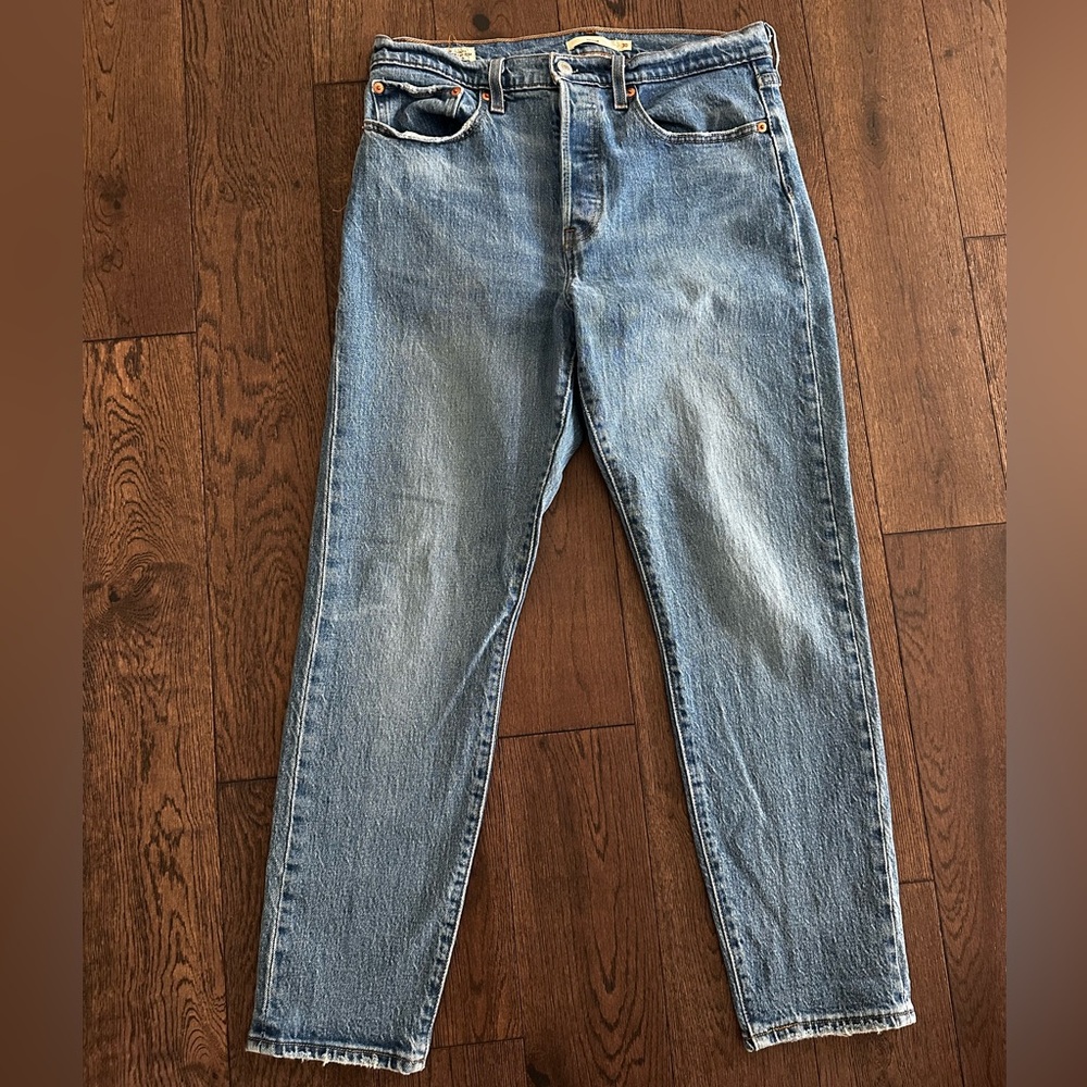 Levi's Women’s Medium Wash Wedgie Jeans